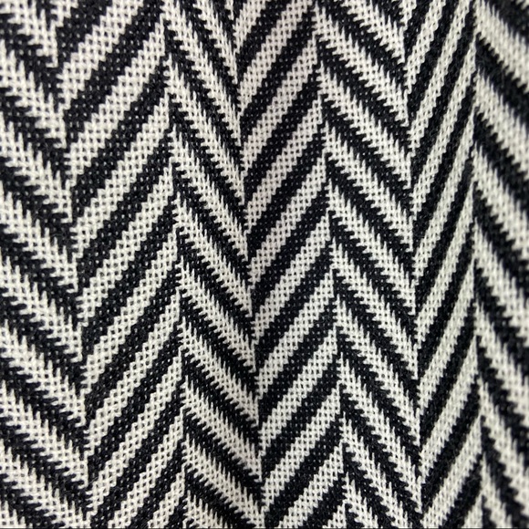 Oscar de la Renta wool blk & wht chevron zip coat - Picture 4 of 12